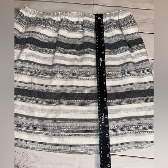 Striped Charcoal and White Ann Taylor Skirt Size Medium 
Business Casual Church - Picture 4 of 6